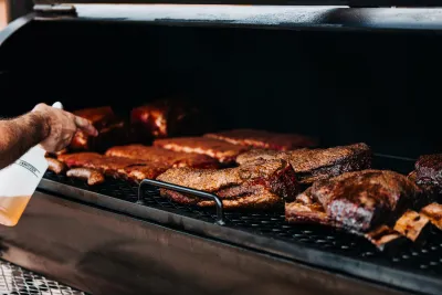 Smoked ribs on the grill